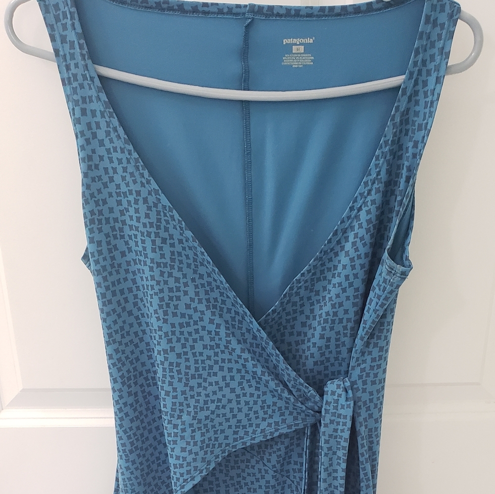 Patagonia wrap dress sz M
